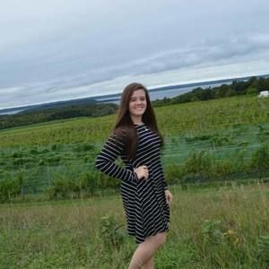 Meet your Posher, Leah