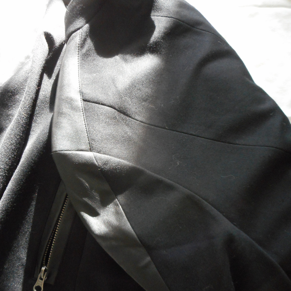 NWT-NYDJ moto style jacket with silver zippers - Picture 6 of 6
