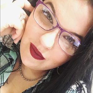 Meet your Posher, Felicia