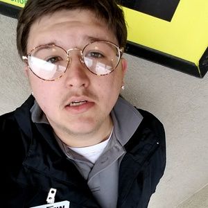 Meet your Posher, Austin