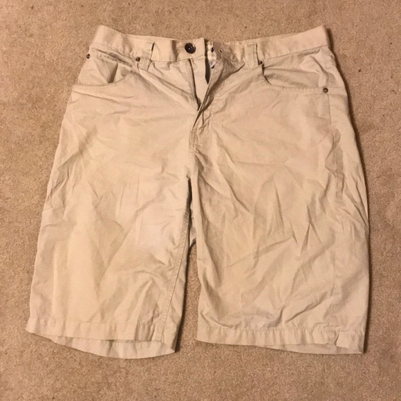 *FREE IF BUNDLE* PD&C 32 Khaki Short - Picture 1 of 3