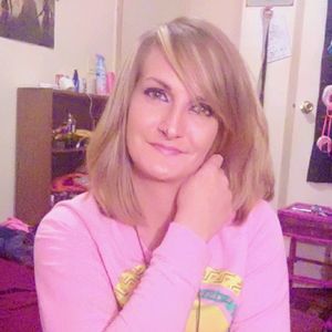 Meet your Posher, April