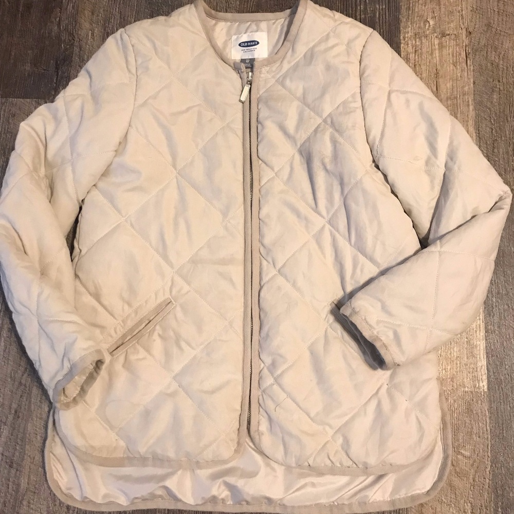 textured quilted thin puffer jacket