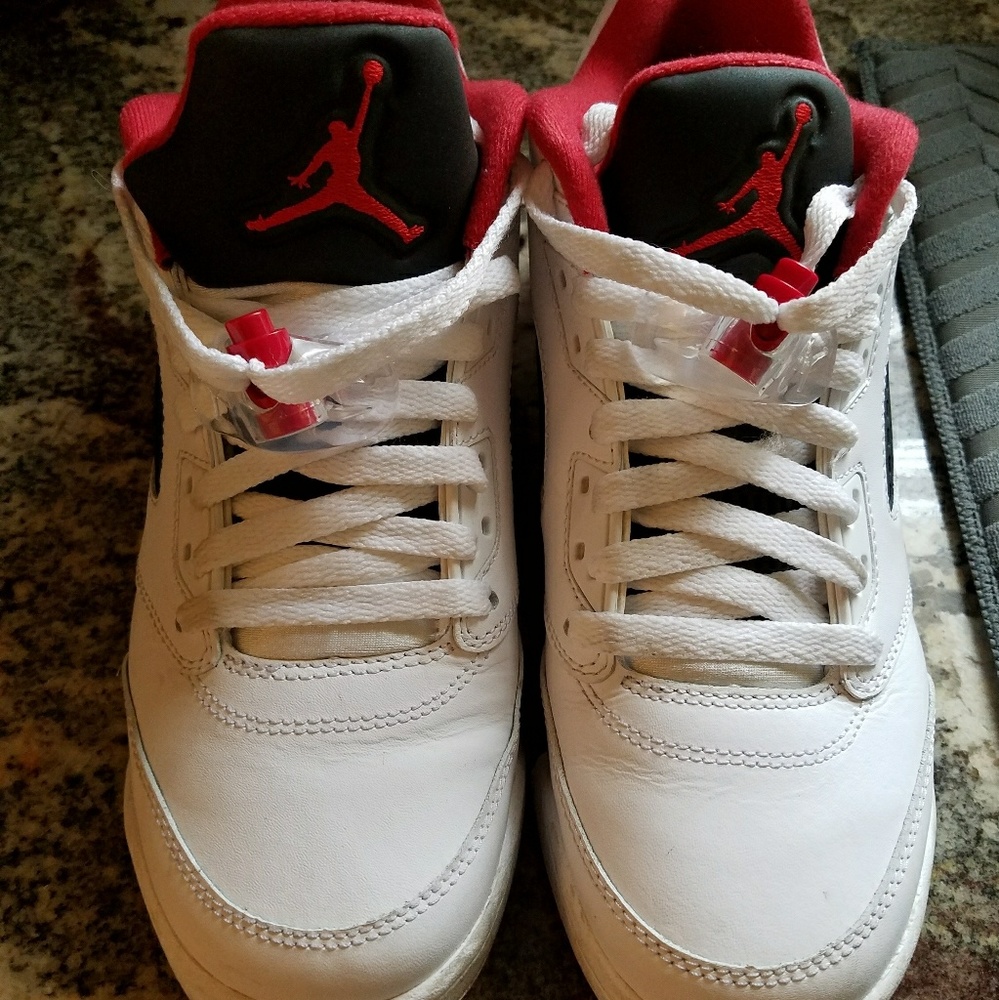 Air jordans sneakers. Size 7y