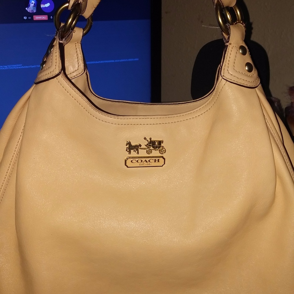COACH Madison Maggie (14313) butter