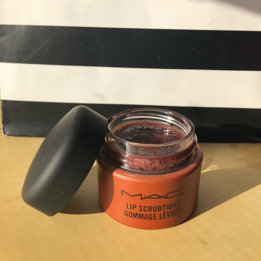 MAC Cosmetics Lip Scrubtious in Sweet Brown Sugar