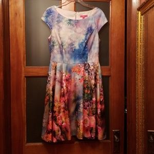 Betsey Johnson Dress retro vintage size 8 fits big