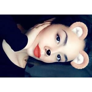 Meet your Posher, Rebecca