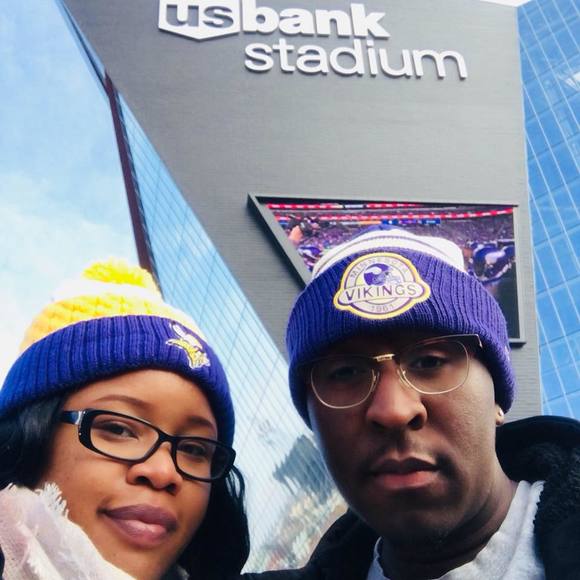 Meet your Posher, Michelle - Picture 1 of 1