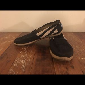 Toms shoes