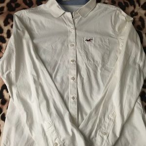 Hollister button up shirt size M