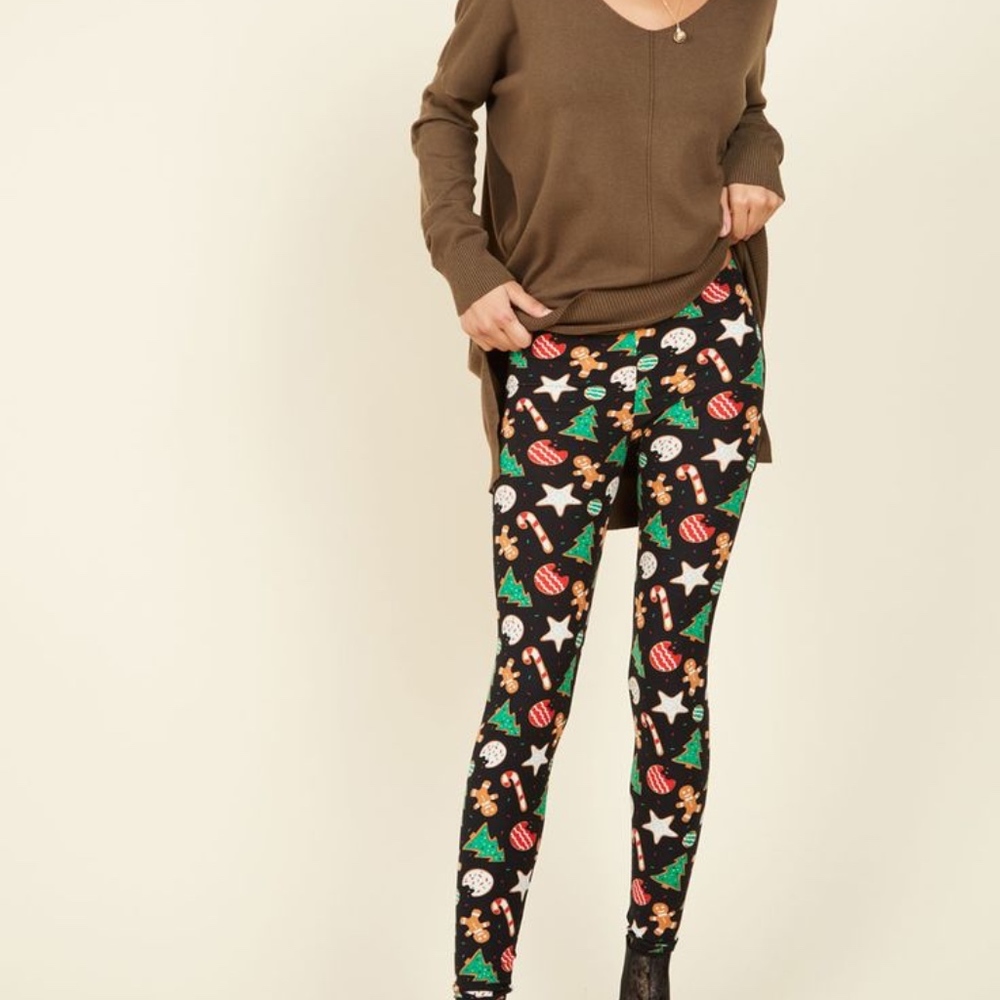 NWOT Christmas pattern leggings
