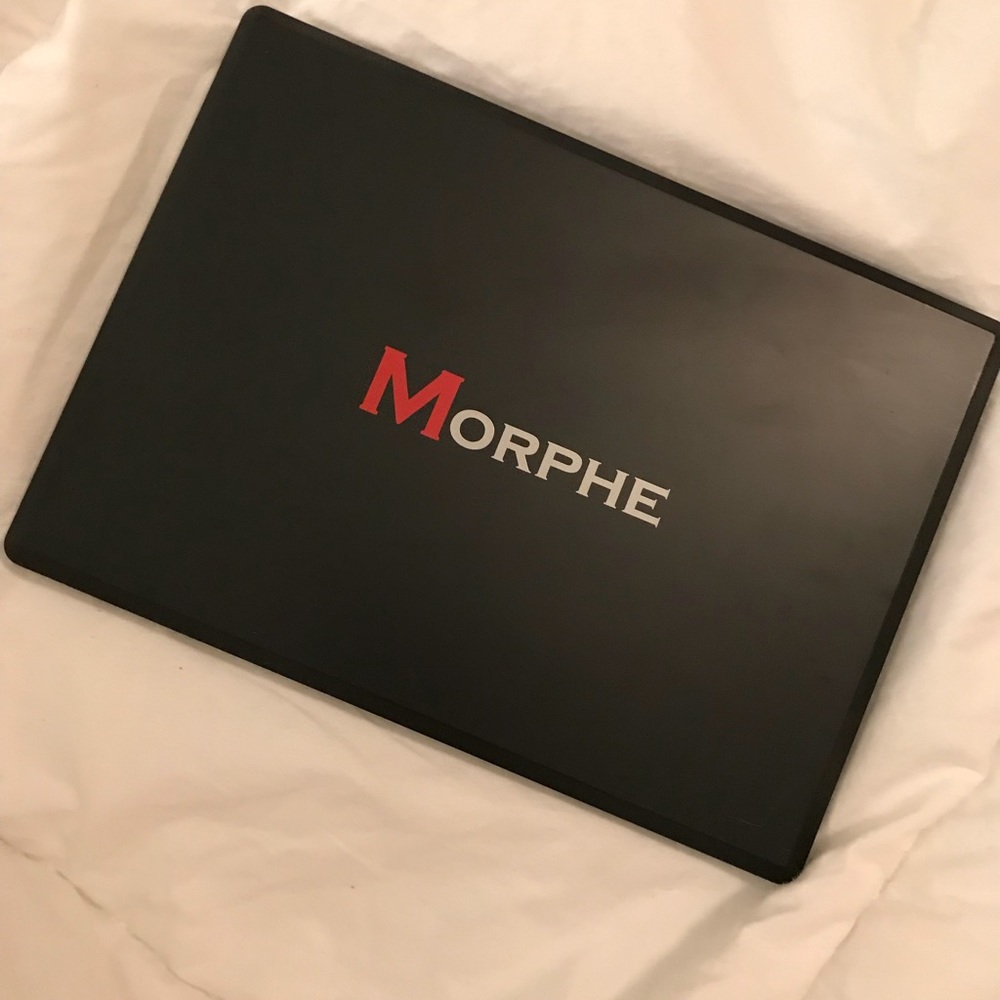 Morphie 350 eyeshadow Palette