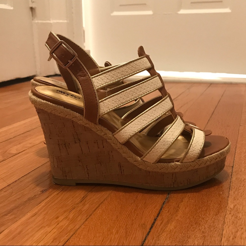 Mossimo White Strapped Wedges