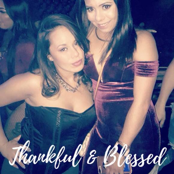 Meet your Posher, Vee - Picture 1 of 1