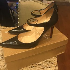 Black Patent Leather Pointed Toe Mary Jane Pumps