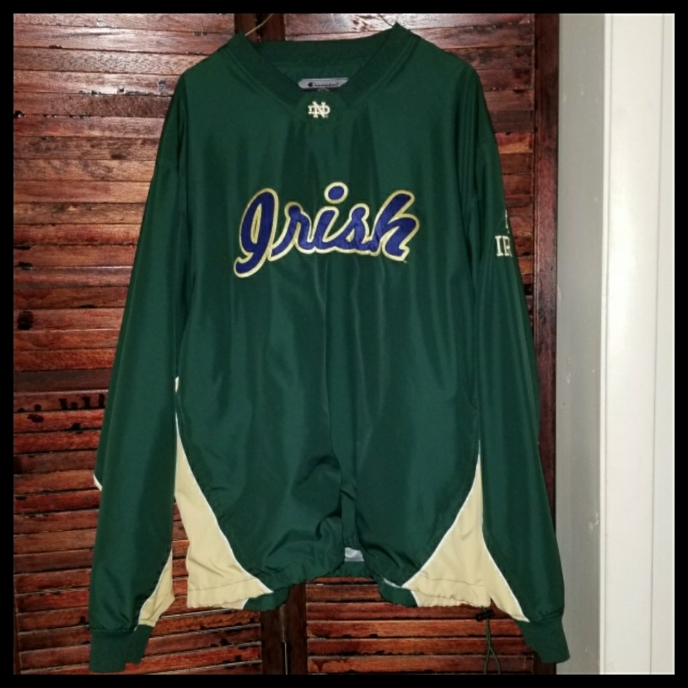 Notre Dame Pull Over