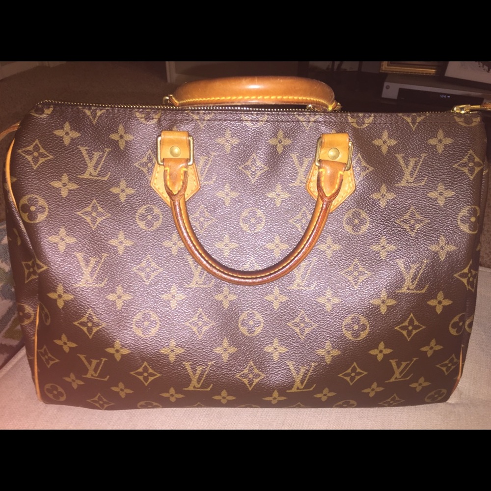 Louis Vuitton Speedy 35