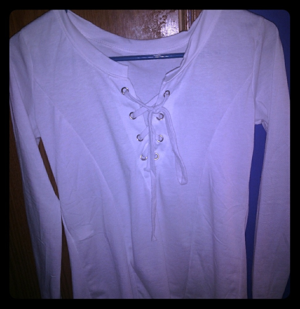 White long sleve lace up top medium