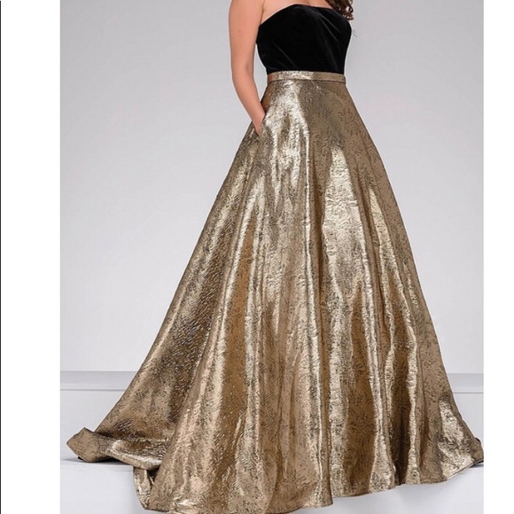 Customized Jovani Evening Dress - Picture 3 of 5