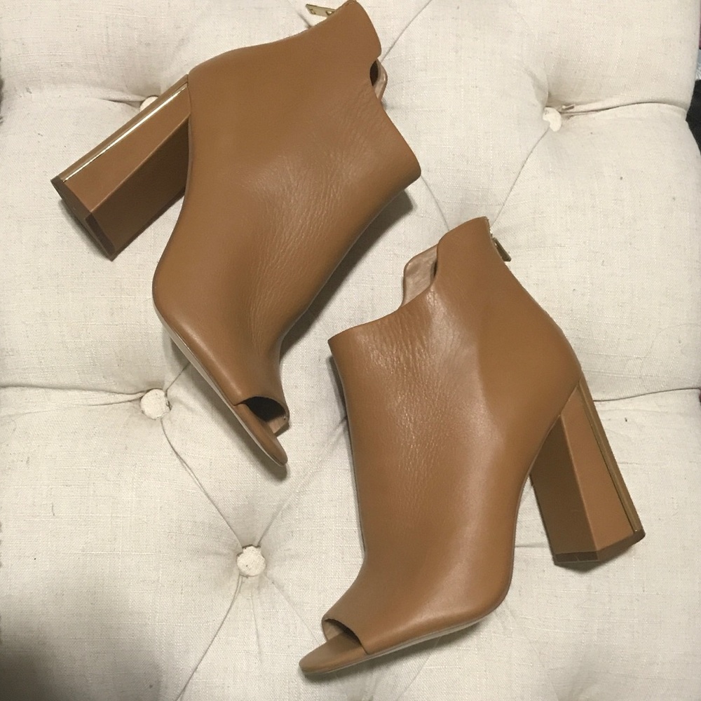 NWT Calvin Klein Leather Open Toe Camel Booties