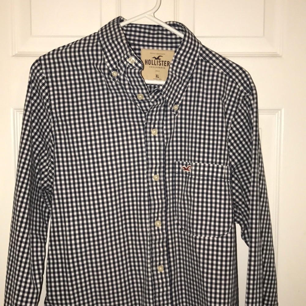 Hollister Button-Up