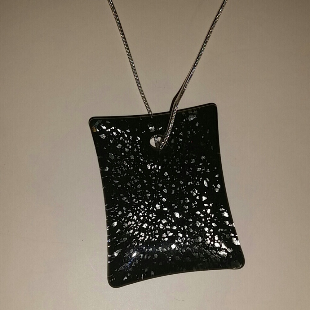 925 Sterling Silver Necklace w/ Brust Statement