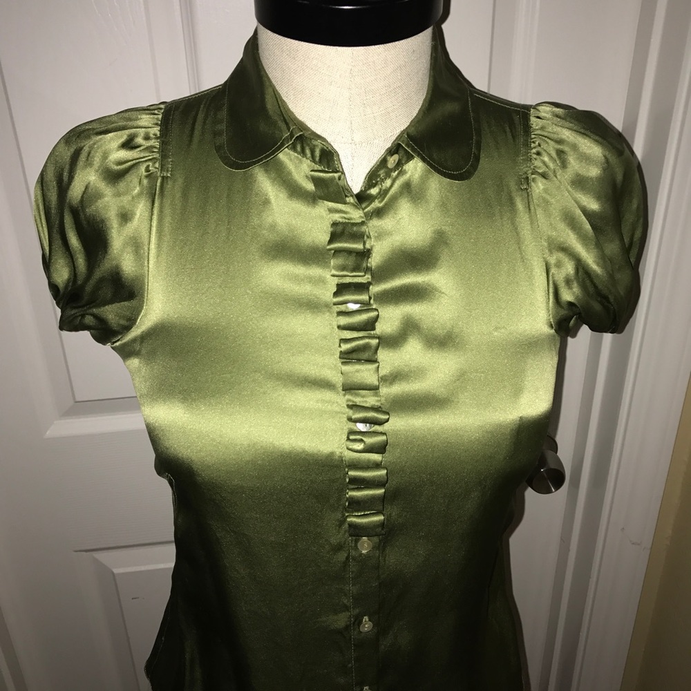 NWOT 100% Silk - Studio M women's top