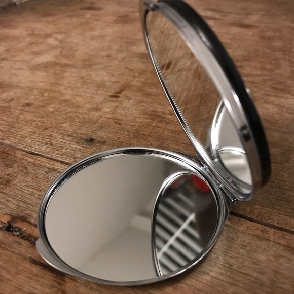 Decorative Compact Mirror - Picture 5 of 5