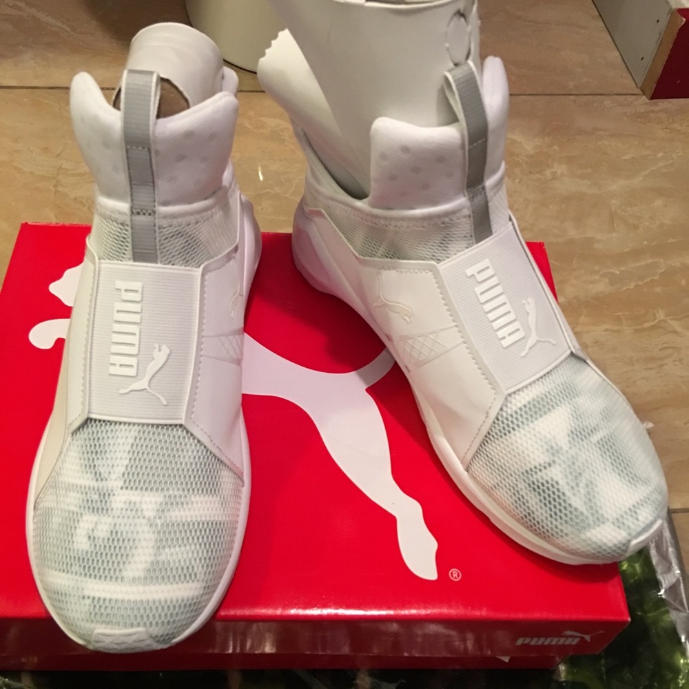 🌺🌺🌺Women’s Puma Fierce Swan...Shoes size 8 🌺🌺