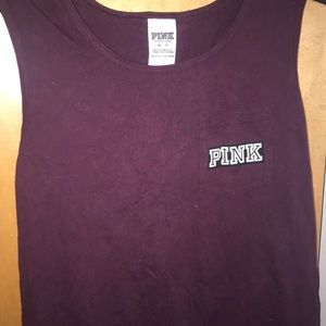vs pink tee