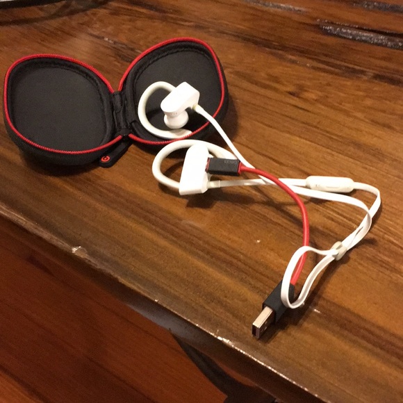 Beats by Dre - Picture 4 of 4