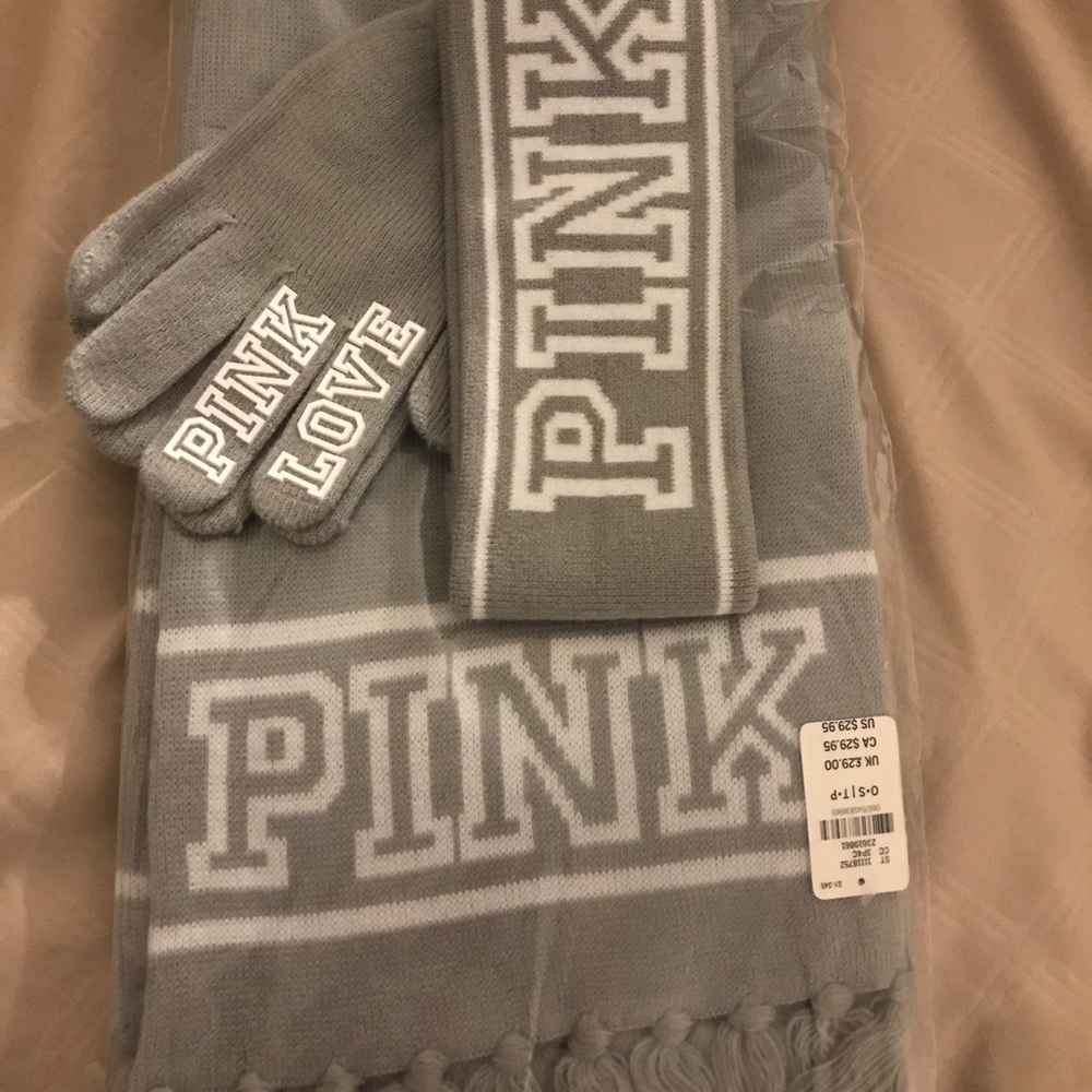 Victoria Secret ****PINK****