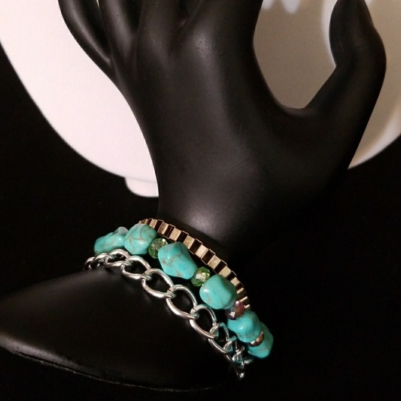 Bracelets - Picture 3 of 4