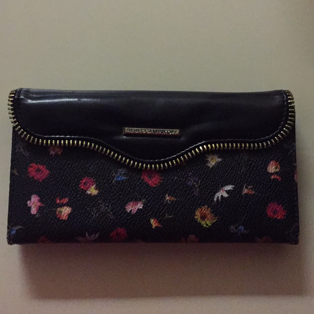 Used Rebecca Minkoff case mate 7plus