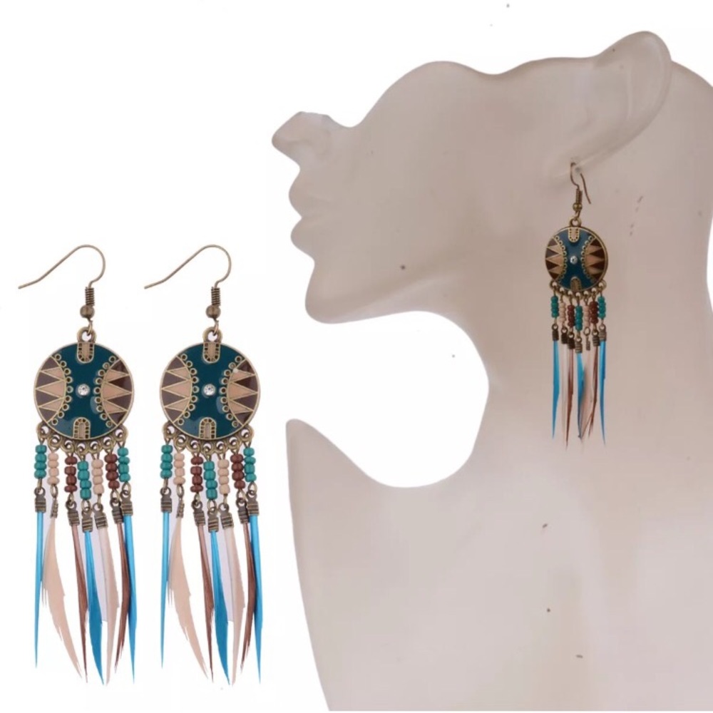 BOHO Multicolor feathers dangle earrings - Picture 1 of 6