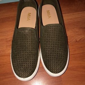 Hunter Green Shoes!!! 👟👟
