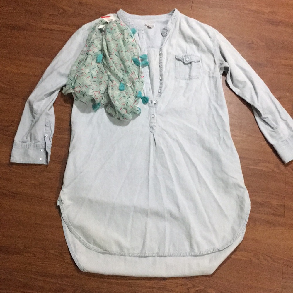 Long sleeve jean dress with free infinity scarf