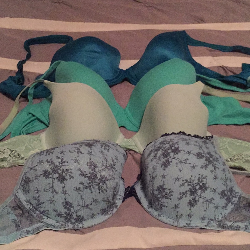 Victoria Secret Bra’s 36D