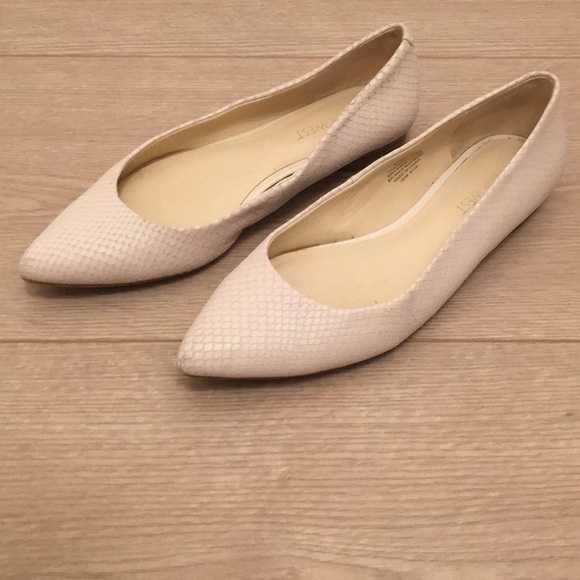 nine west snakeskin flats