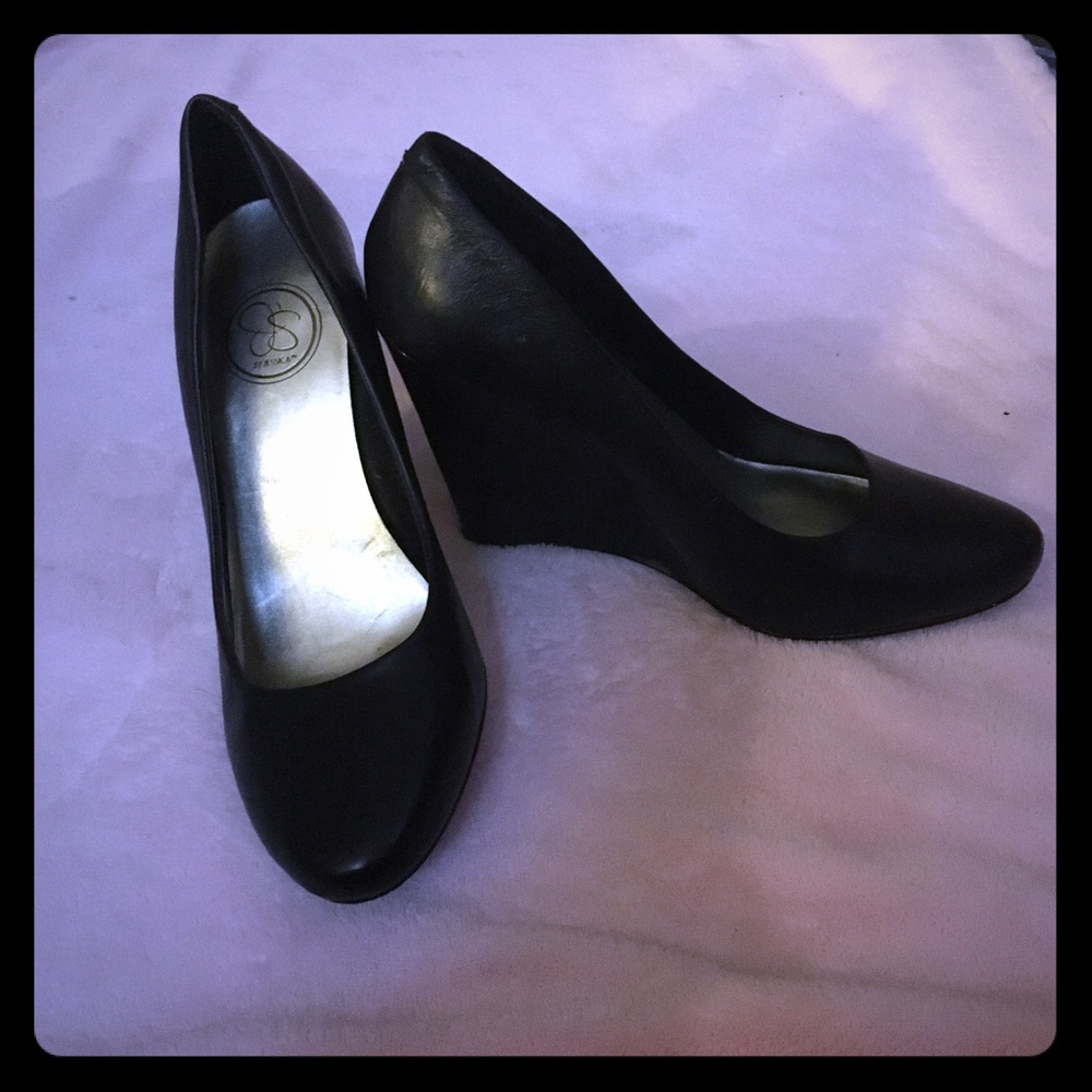 Jessica Simpson wedges