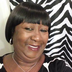 Meet your Posher, Gloria