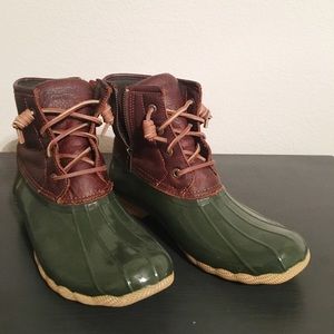 Sperry Saltwater Duck Boot Sz 9