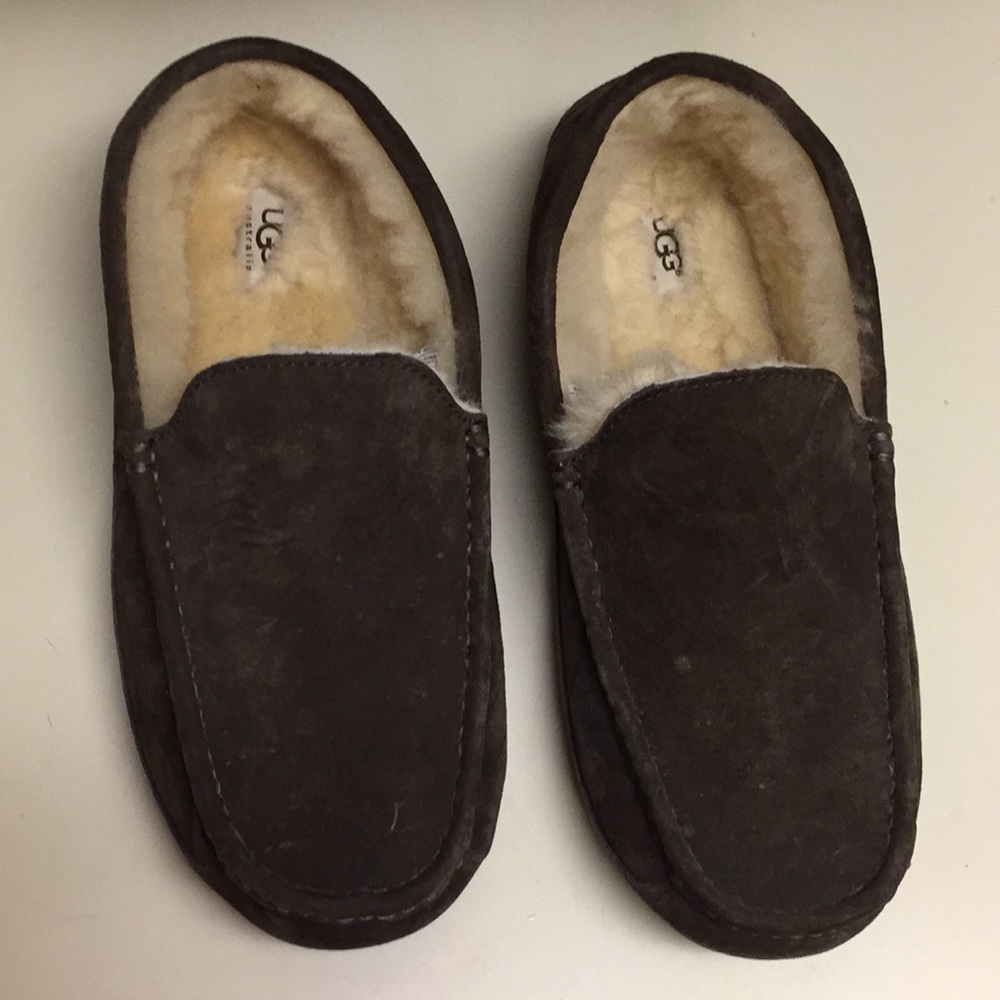 Auth men's ugg slipper shoes size 12