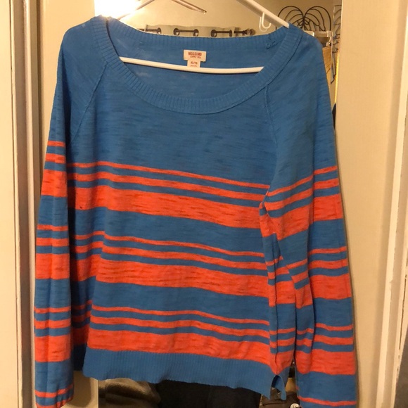 Sweater - Picture 2 of 3