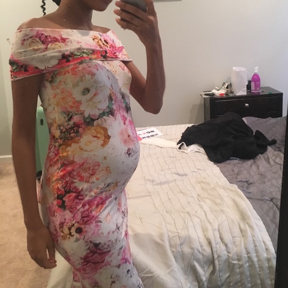 Maternity Dress - Picture 3 of 3