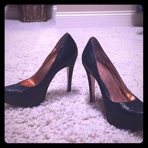 BCBGeneration Black platform heels