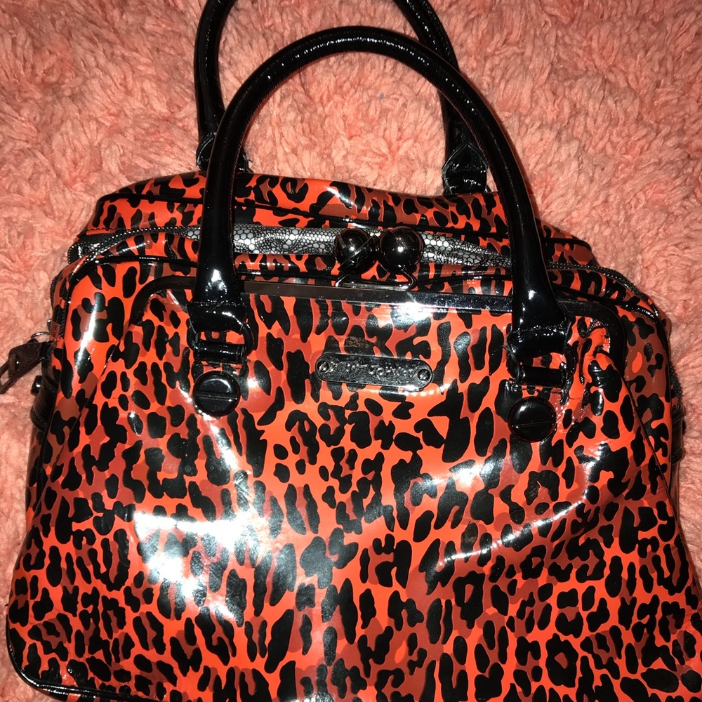 Betsy Johnson betsyville printed purse