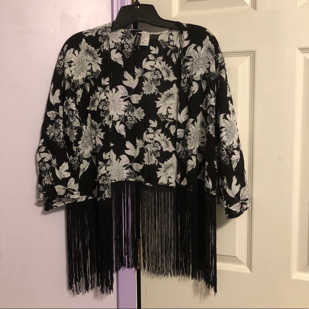 Fringe Kimono - Picture 2 of 4
