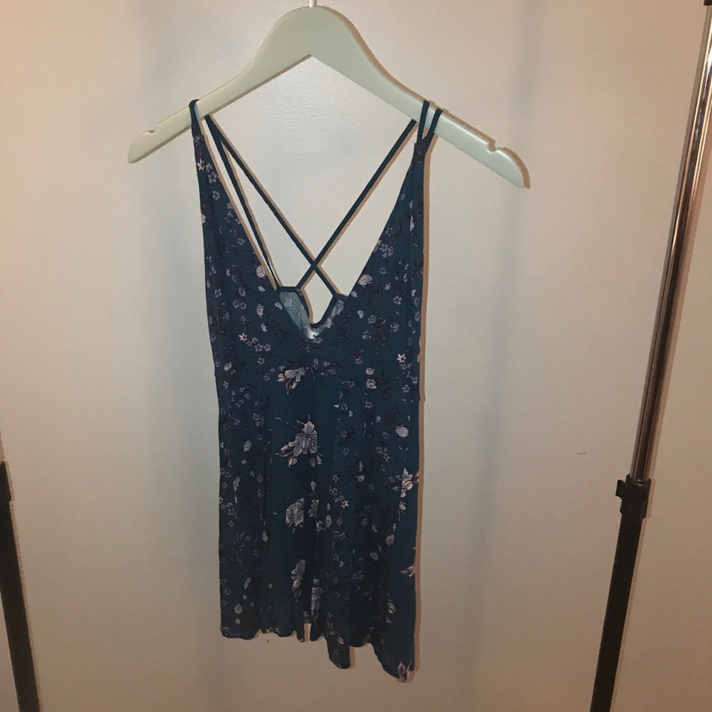 💯BOHO Urban Outfitters flower tank top